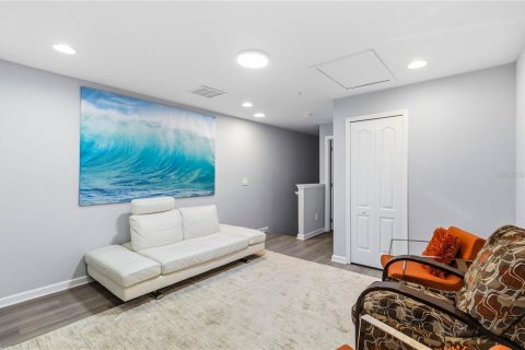 Townhouse in TOWNS AT LAKE MONROE COMMONS in Sanford, Florida 3 bedrooms, 147.44 sq.m. № 2400134 - photo 15