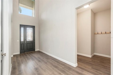 House in Land O' Lakes, Florida 4 bedrooms, 388.15 sq.m. № 1856567 - photo 11