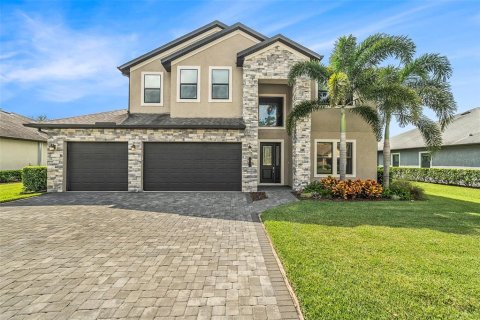 House in Land O' Lakes, Florida 4 bedrooms, 388.15 sq.m. № 1856567 - photo 6