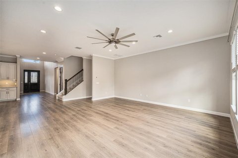 House in Land O' Lakes, Florida 4 bedrooms, 388.15 sq.m. № 1856567 - photo 18