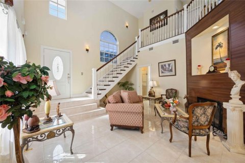 House in Sarasota, Florida 4 bedrooms, 192.77 sq.m. № 2218395 - photo 11