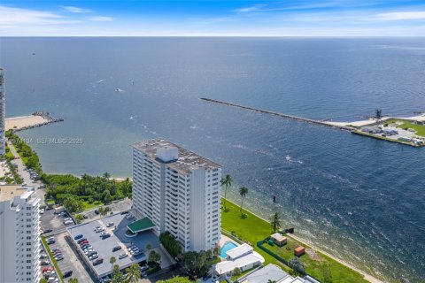 Copropriété à vendre à Fort Lauderdale, Floride: 1 chambre, 83.61 m2 № 2036449 - photo 30