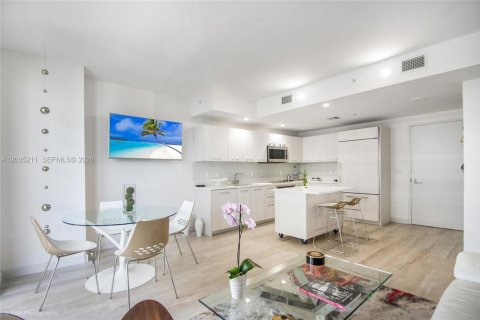 Appartement à louer à Miami, Floride: 1 chambre, 56.58 m2 № 2154064 - photo 5