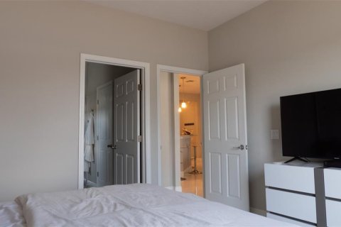 House in Poinciana, Florida 3 bedrooms, 120.4 sq.m. № 1687108 - photo 15