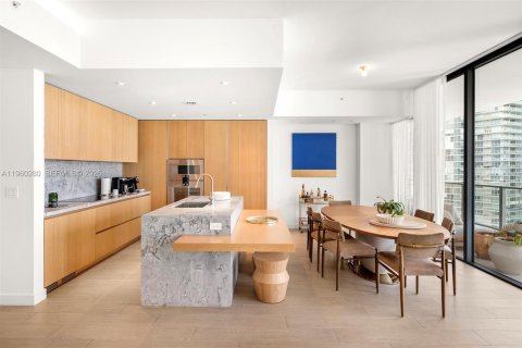 Condo à Miami Beach, Floride, 3 chambres  № 2080721