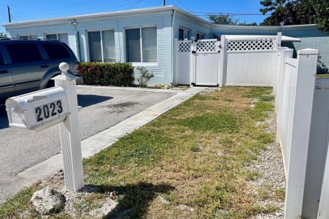 Apartment in North Palm Beach, Florida 1 bedroom, 78.97 sq.m. № 2384547