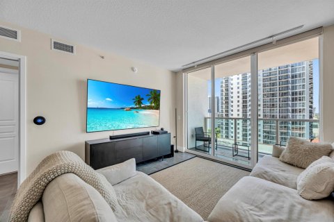 Condo in Fort Lauderdale, Florida, 1 bedroom  № 2391823 - photo 4