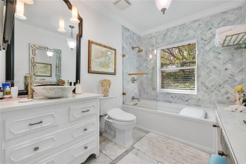 Купить виллу или дом в Майами, Флорида 3 спальни, 183.95м2, № 2056562 - фото 18