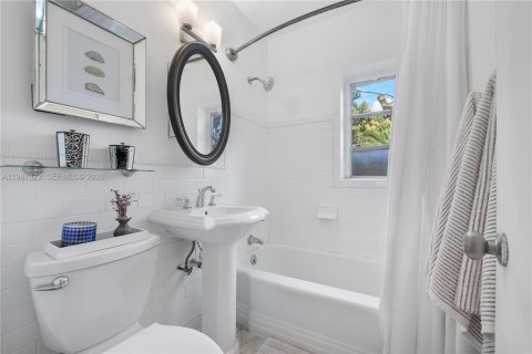 Купить виллу или дом в Майами, Флорида 3 спальни, 183.95м2, № 2056562 - фото 22