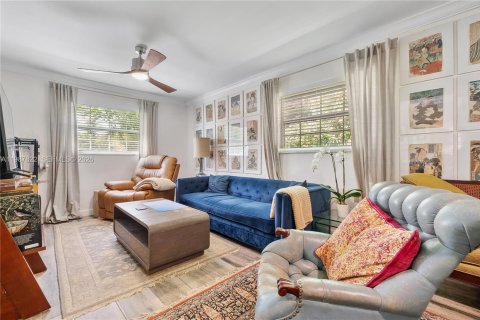 Купить виллу или дом в Майами, Флорида 3 спальни, 183.95м2, № 2056562 - фото 14