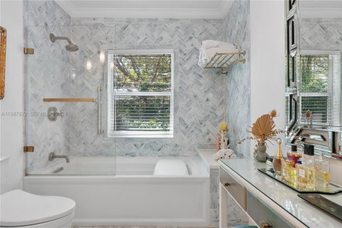 Купить виллу или дом в Майами, Флорида 3 спальни, 183.95м2, № 2056562 - фото 19