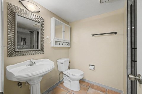 Купить кондоминиум в Майами, Флорида 2 спальни, 92.9м2, № 2251332 - фото 11
