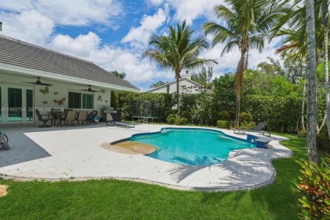 House in Davie, Florida 3 bedrooms, 186.18 sq.m. № 2055730 - photo 24