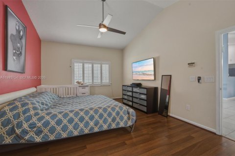 House in Davie, Florida 3 bedrooms, 186.18 sq.m. № 2055730 - photo 15