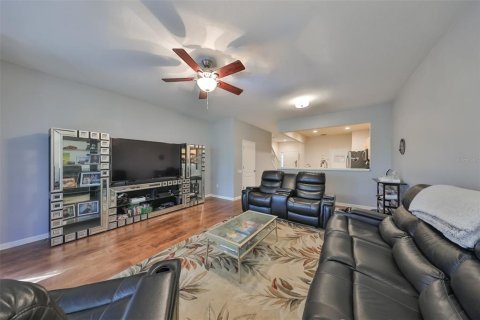 Townhouse in Riverview, Florida 3 bedrooms, 152.73 sq.m. № 1717250 - photo 12