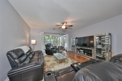 Townhouse in Riverview, Florida 3 bedrooms, 152.73 sq.m. № 1717250 - photo 11