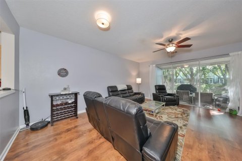 Townhouse in Riverview, Florida 3 bedrooms, 152.73 sq.m. № 1717250 - photo 10
