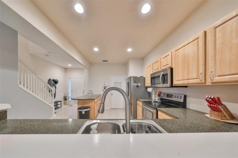 Townhouse in Riverview, Florida 3 bedrooms, 152.73 sq.m. № 1717250 - photo 8