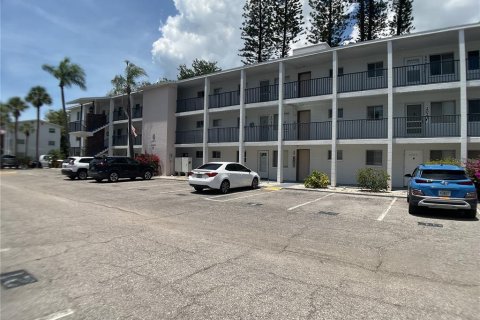 Condo in Bradenton, Florida, 1 bedroom № 2232496 - photo 30
