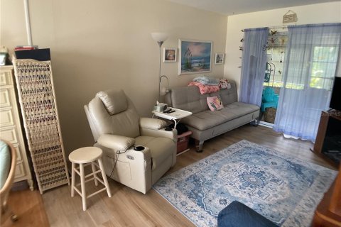 Condo in Bradenton, Florida, 1 bedroom № 2232496 - photo 14