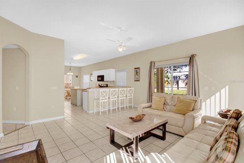 Villa ou maison à vendre à Kissimmee, Floride: 5 chambres, 216 m2 № 1509279 - photo 14