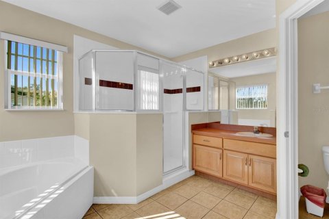 Villa ou maison à vendre à Kissimmee, Floride: 5 chambres, 216 m2 № 1509279 - photo 28