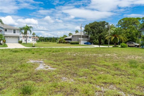 Villa ou maison à vendre à Hudson, Floride: 3 chambres, 148.64 m2 № 2219261 - photo 16