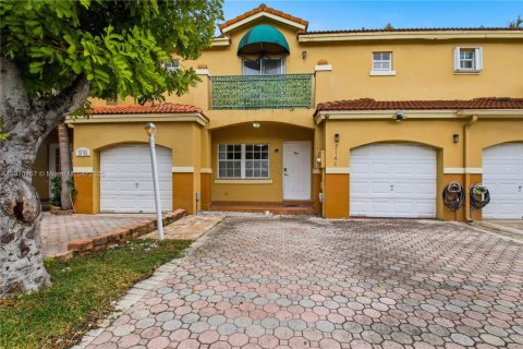 Touwnhouse à louer à Miami, Floride: 3 chambres, 171.68 m2 № 1965937 - photo 24