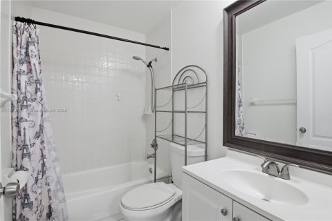 Touwnhouse à louer à Miami, Floride: 3 chambres, 171.68 m2 № 1965937 - photo 20