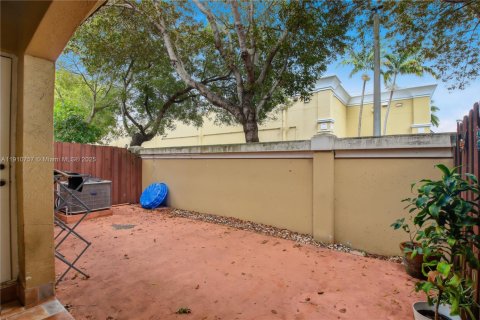 Touwnhouse à louer à Miami, Floride: 3 chambres, 171.68 m2 № 1965937 - photo 25
