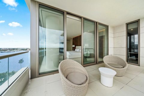 Купить кондоминиум в Уэст-Палм-Бич, Флорида 5 комнат, 277.96м2, № 2253714 - фото 24