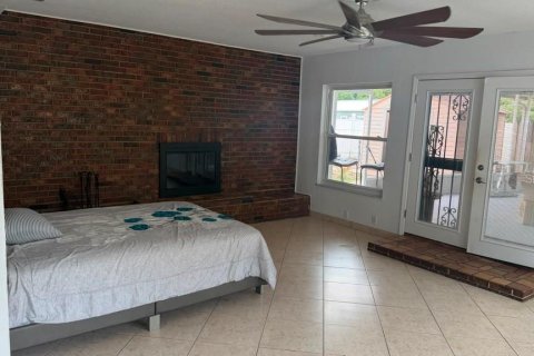 Villa ou maison à vendre à Tampa, Floride: 3 chambres, 134.24 m2 № 2233585 - photo 18