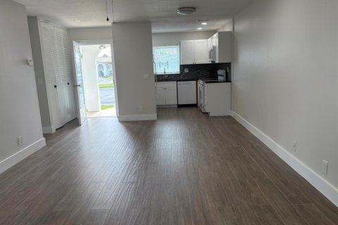 Copropriété à louer à West Palm Beach, Floride: 1 chambre, 61.5 m2 № 2174342 - photo 10
