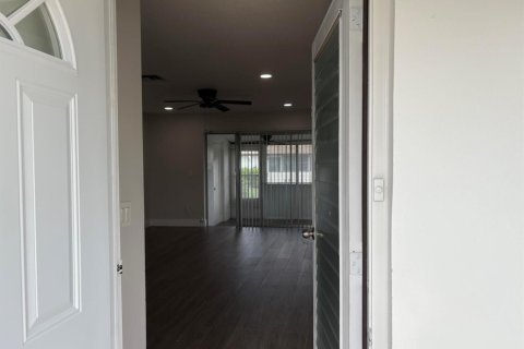 Copropriété à louer à West Palm Beach, Floride: 1 chambre, 61.5 m2 № 2174342 - photo 3