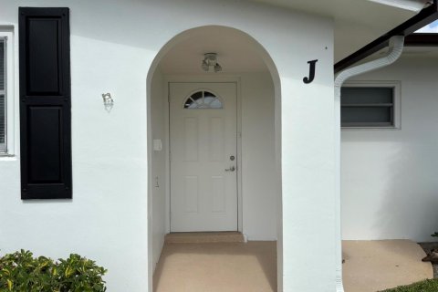 Copropriété à louer à West Palm Beach, Floride: 1 chambre, 61.5 m2 № 2174342 - photo 2