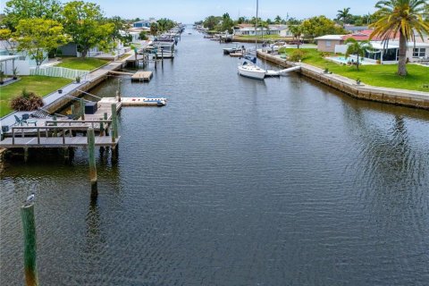 Casa en venta en New Port Richey, Florida, 2 dormitorios, 103.31 m2 № 2230841 - foto 5