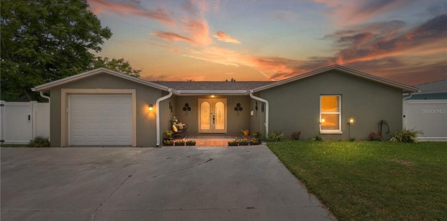 Casa en New Port Richey, Florida 2 dormitorios, 103.31 m2 № 2230841