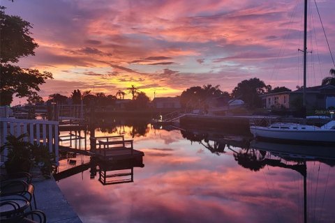 Casa en venta en New Port Richey, Florida, 2 dormitorios, 103.31 m2 № 2230841 - foto 3