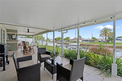 Casa en venta en New Port Richey, Florida, 2 dormitorios, 103.31 m2 № 2230841 - foto 26
