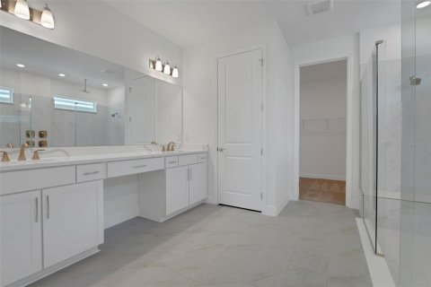 House in ANGELINE in Land O' Lakes, Florida 4 bedrooms, 287.9 sq.m. № 1915726 - photo 24
