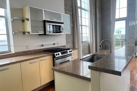 Copropriété à louer à Fort Lauderdale, Floride: 2 chambres, 90.58 m2 № 1966452 - photo 3