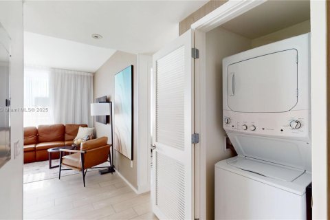 Copropriété à vendre à Hollywood, Floride: 3 chambres, 104.89 m2 № 1925806 - photo 19