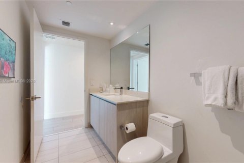 Copropriété à vendre à Hollywood, Floride: 3 chambres, 104.89 m2 № 1925806 - photo 18