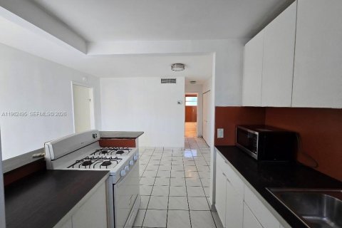 Copropriété à louer à Miami Beach, Floride: 2 chambres, 62.89 m2 № 2025834 - photo 6
