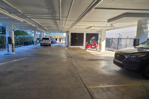 Copropriété à louer à Miami Beach, Floride: 2 chambres, 62.89 m2 № 2025834 - photo 20