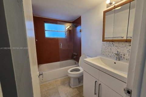 Copropriété à louer à Miami Beach, Floride: 2 chambres, 62.89 m2 № 2025834 - photo 11
