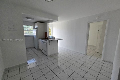 Copropriété à louer à Miami Beach, Floride: 2 chambres, 62.89 m2 № 2025834 - photo 16