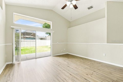 Villa ou maison à louer à Orlando, Floride: 3 chambres, 152.73 m2 № 2385975 - photo 3