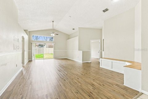 Villa ou maison à louer à Orlando, Floride: 3 chambres, 152.73 m2 № 2385975 - photo 5