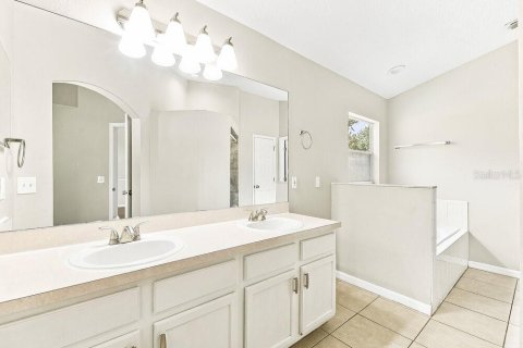 Villa ou maison à louer à Orlando, Floride: 3 chambres, 152.73 m2 № 2385975 - photo 10
